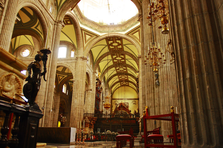 メキシコシティ・メトロポリタン大聖堂の内部