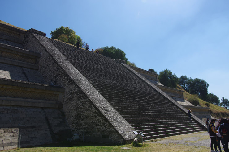 チョルーラの巨大ピラミッド
