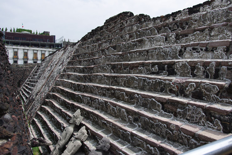 アステカ帝国の大神殿テンプロ・マヨール