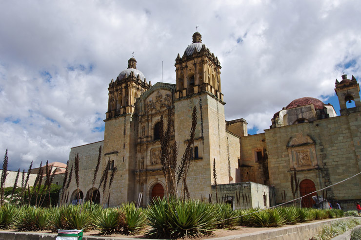 セント・ドミンゴ教会（Templo de Santo Domingo）